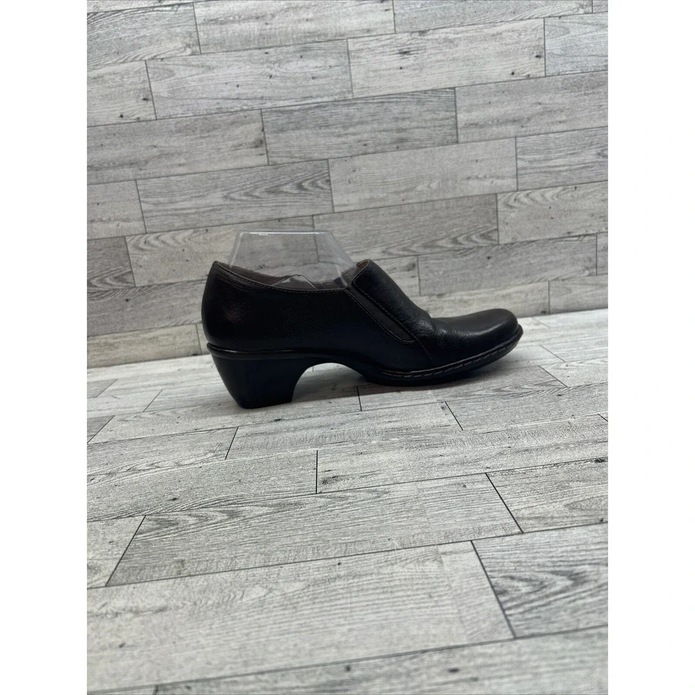 Clark's Artisan Womens Brown Leather Slip On Heels Elastic Stretch Sz 8.5M 73388